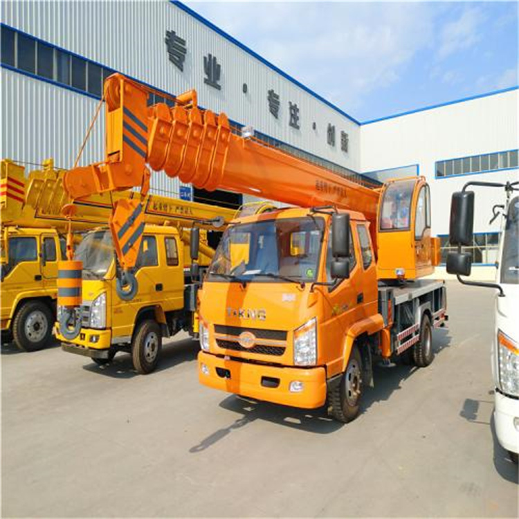 余干吊门窗的小型吊车怎么收费